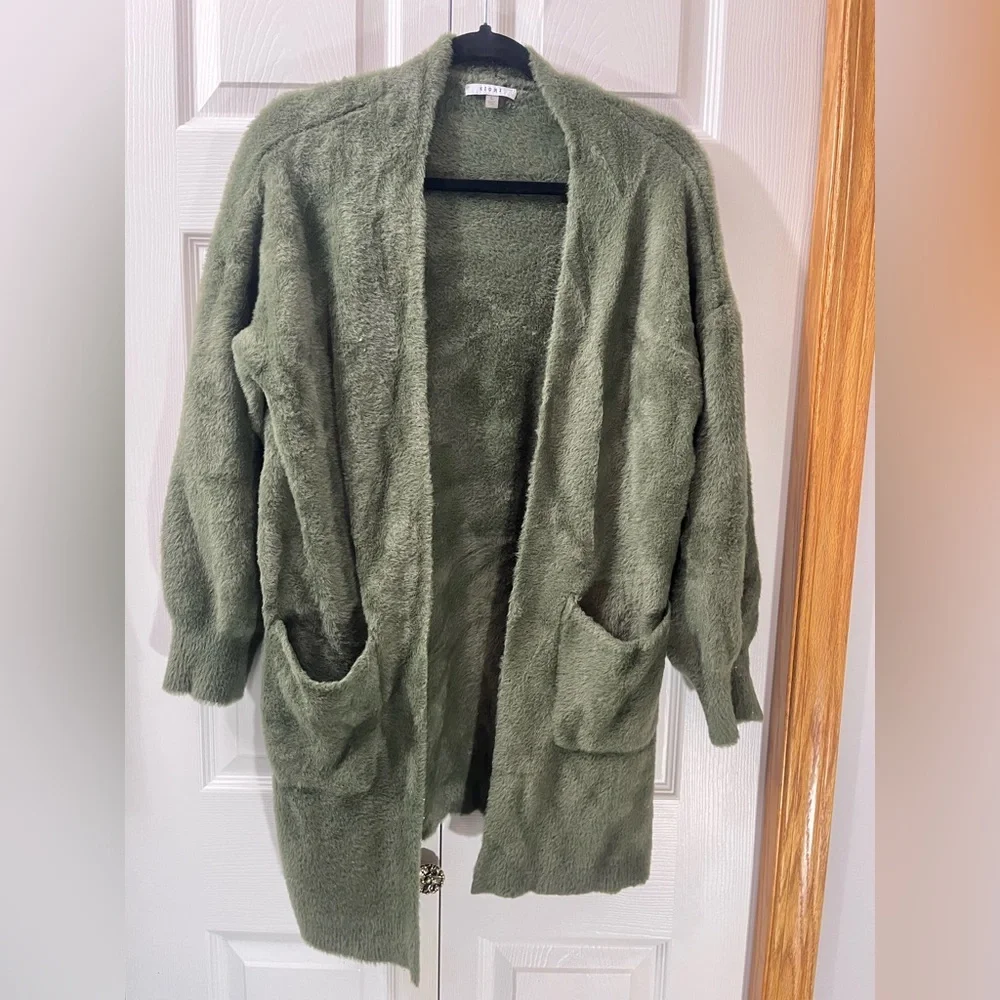 Cardigan - Picture 6 of 8